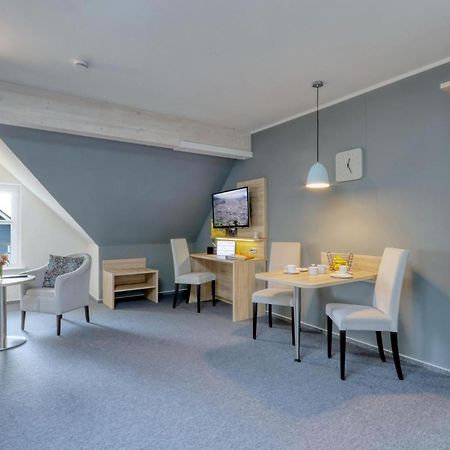 Amazing Apartment In Dagebuell With Kitchenette Eksteriør billede
