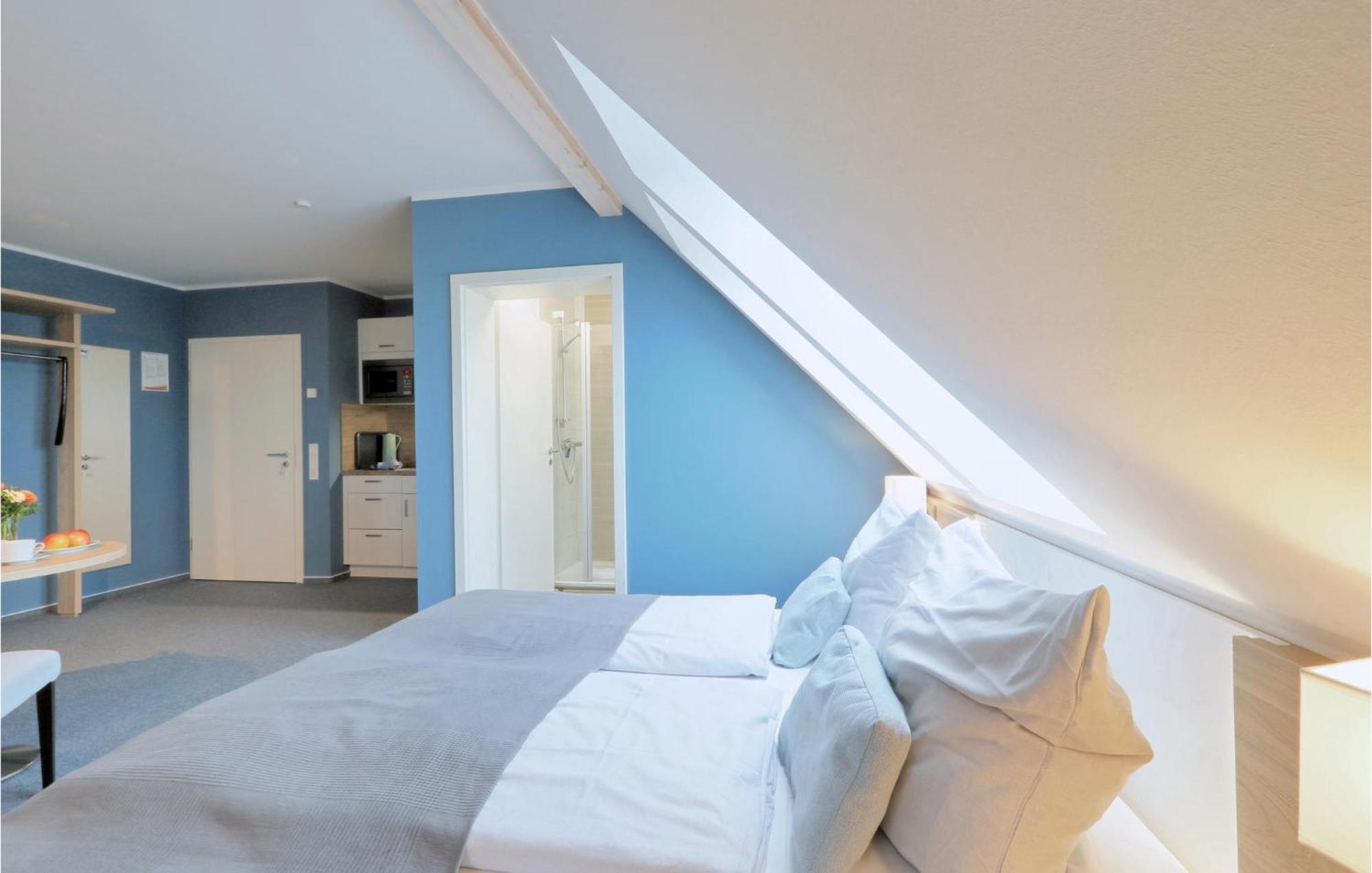 Amazing Apartment In Dagebuell With Kitchenette Eksteriør billede