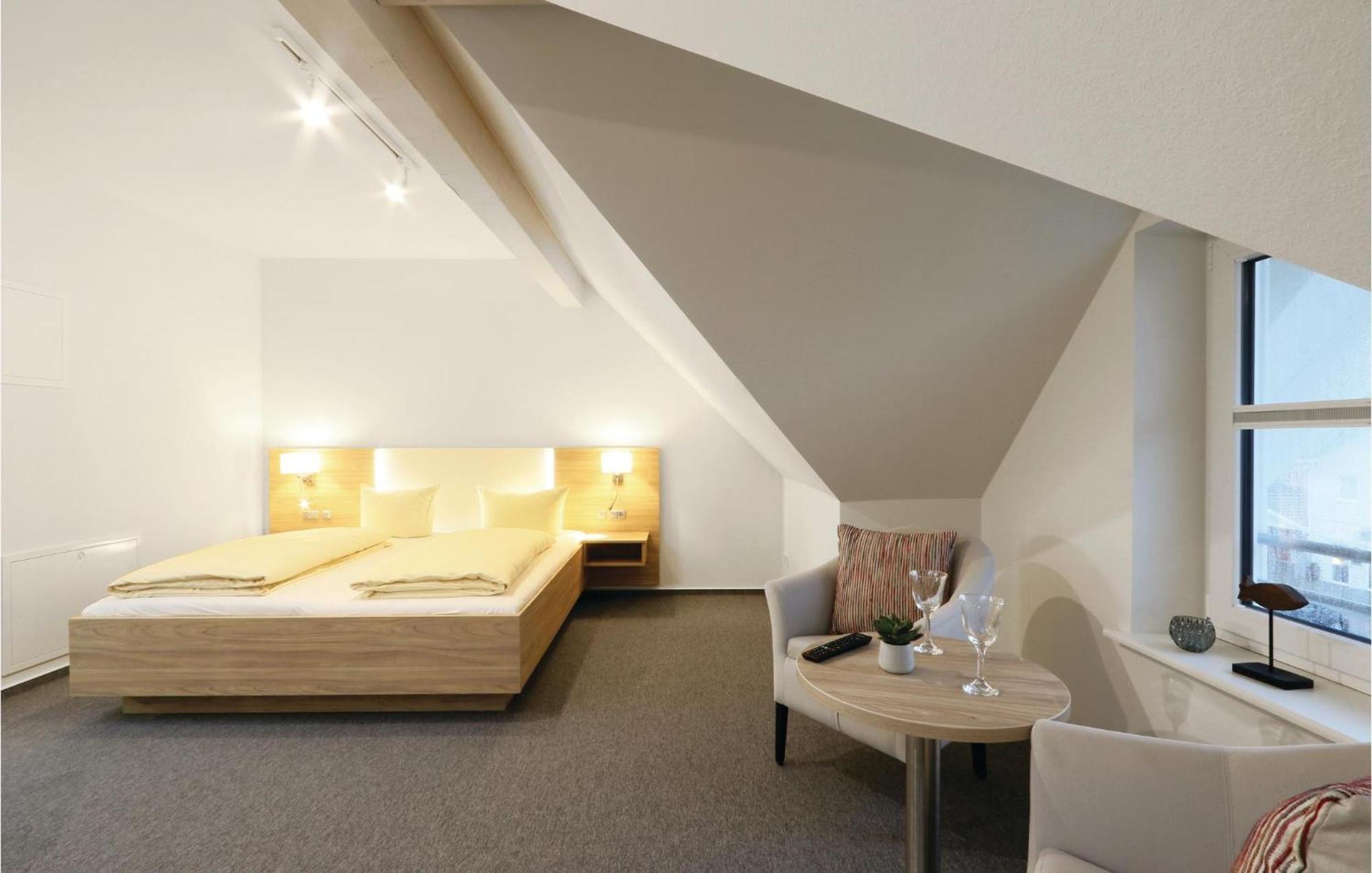 Amazing Apartment In Dagebuell With Kitchenette Eksteriør billede