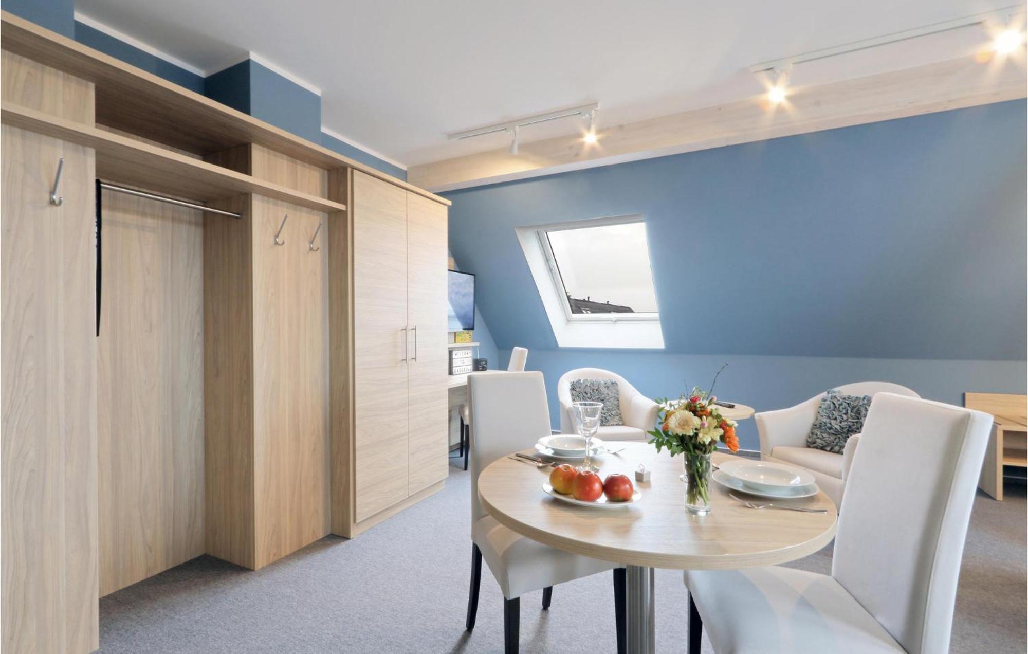 Amazing Apartment In Dagebuell With Kitchenette Eksteriør billede