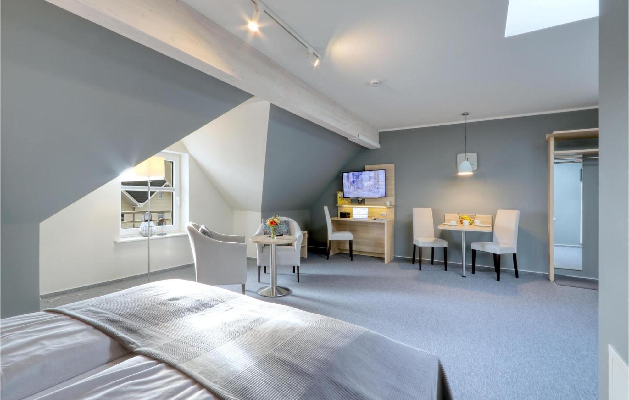 Amazing Apartment In Dagebuell With Kitchenette Eksteriør billede