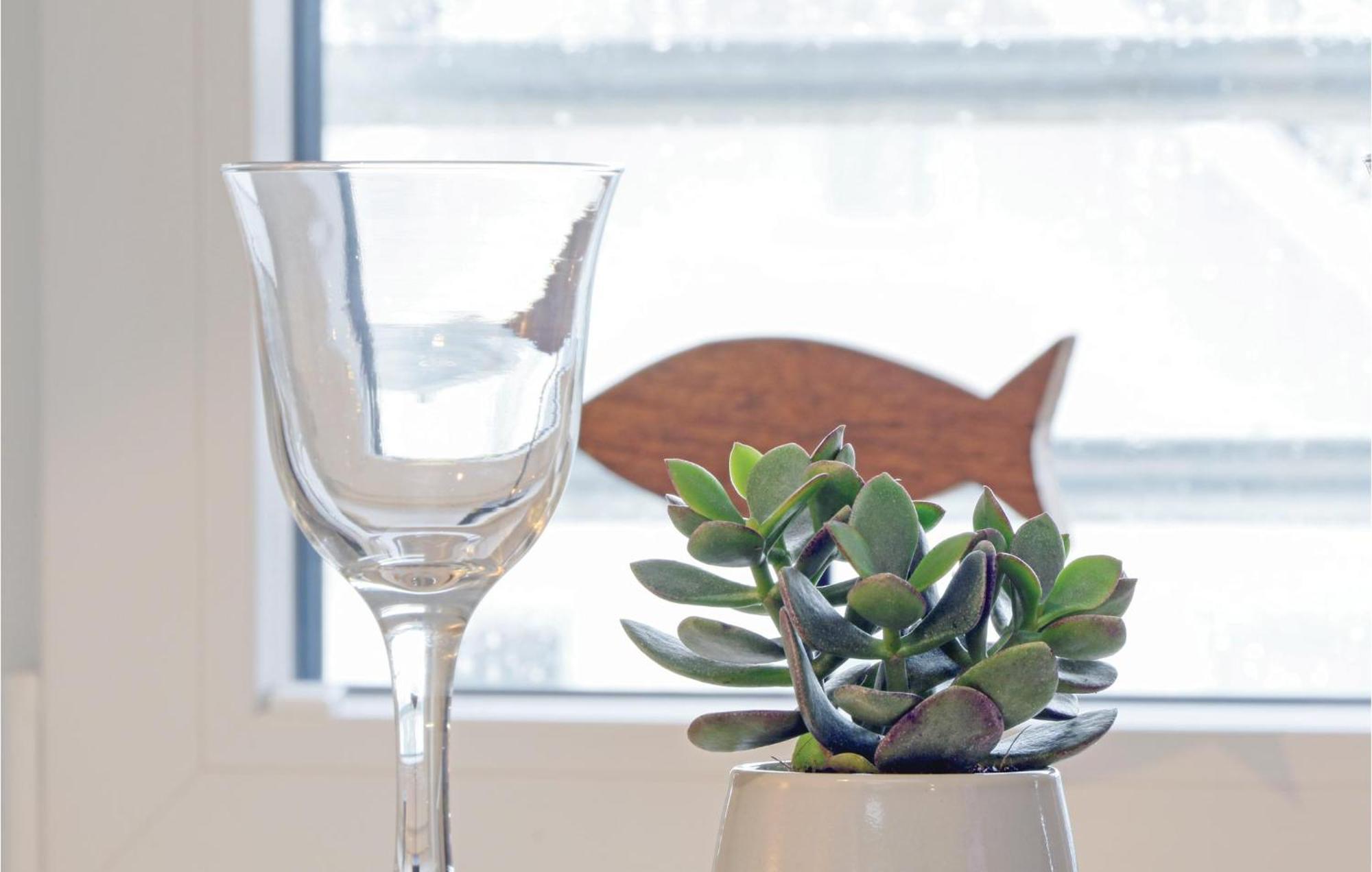 Amazing Apartment In Dagebuell With Kitchenette Eksteriør billede