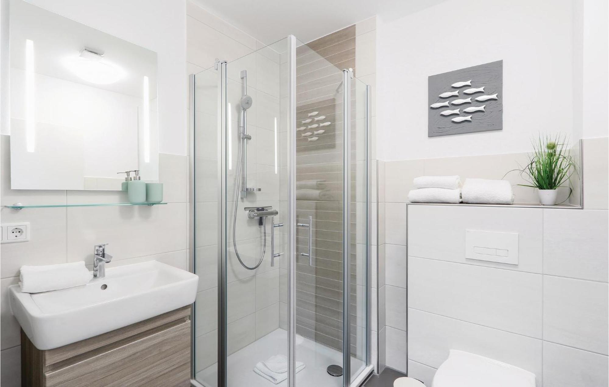 Amazing Apartment In Dagebuell With Kitchenette Eksteriør billede