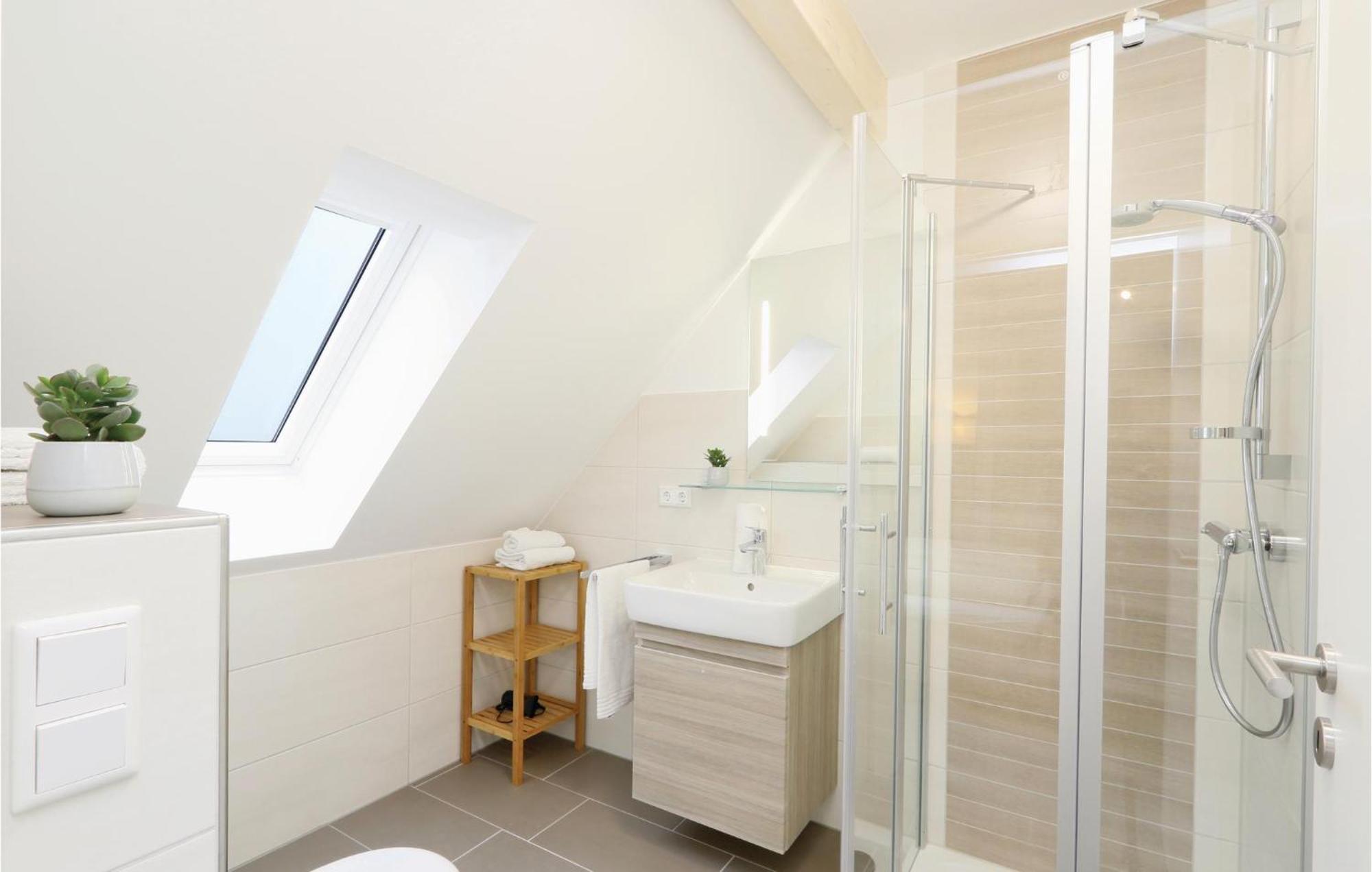 Amazing Apartment In Dagebuell With Kitchenette Eksteriør billede