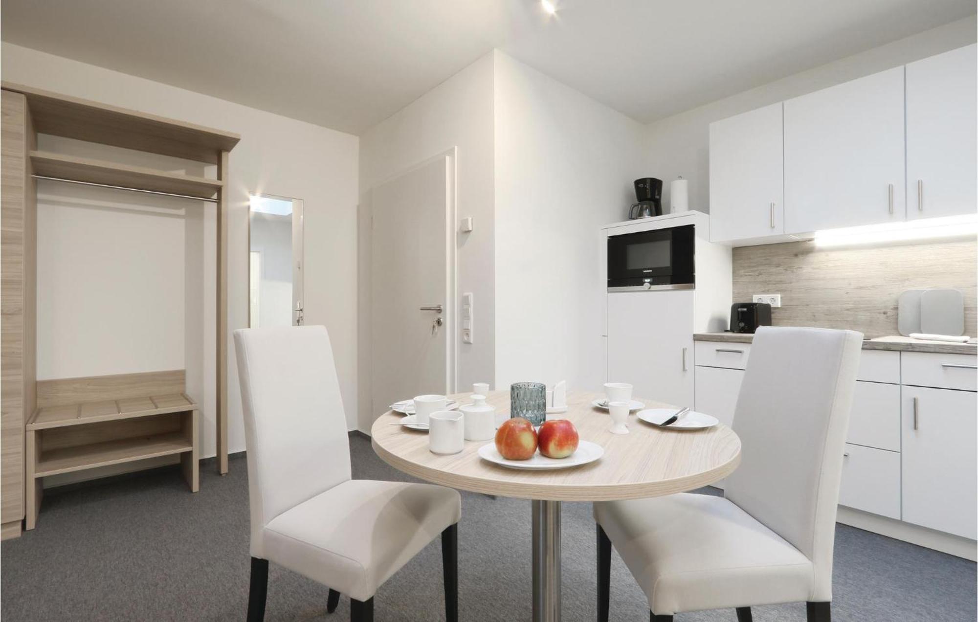 Amazing Apartment In Dagebuell With Kitchenette Eksteriør billede