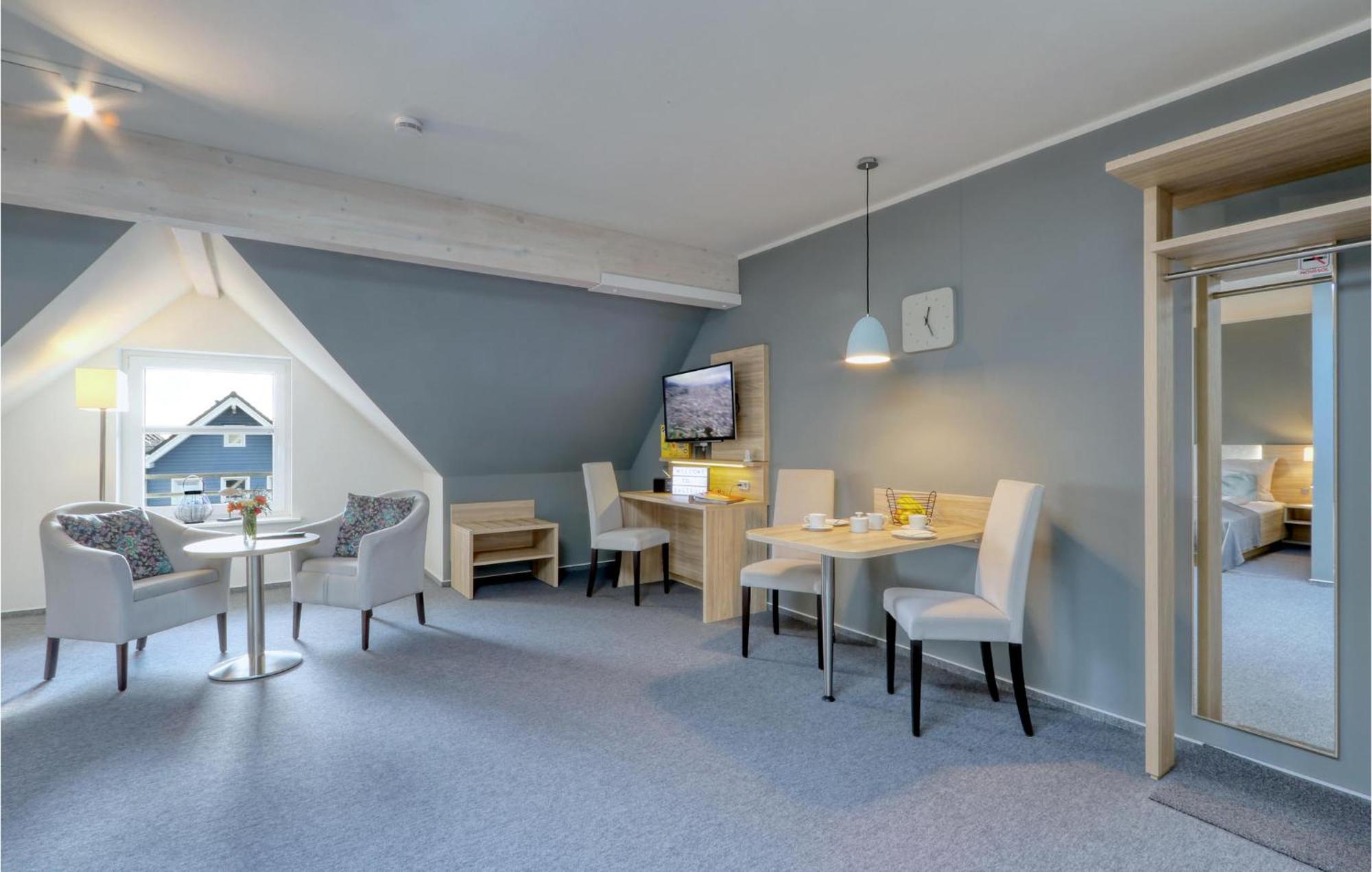 Amazing Apartment In Dagebuell With Kitchenette Eksteriør billede
