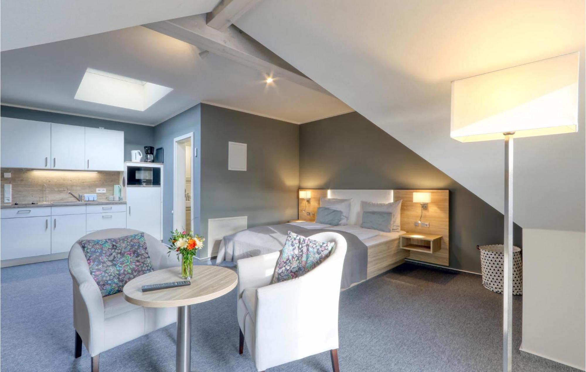 Amazing Apartment In Dagebuell With Kitchenette Eksteriør billede